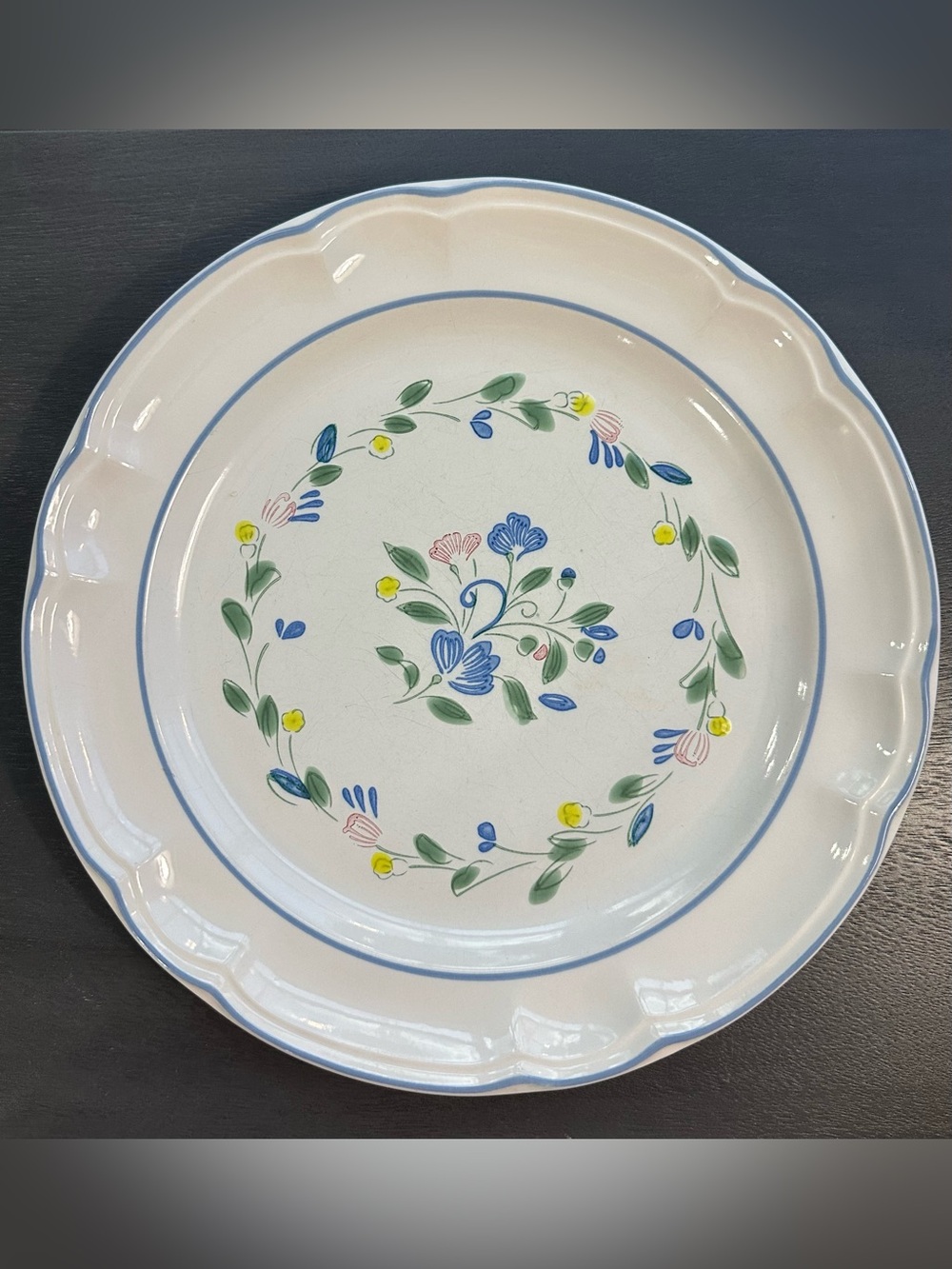 Vintage Hearthside Floral Expressions Dinner Plate